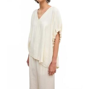 NEW HOUSE OF DAGMAR rouched v-neck top in off white